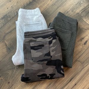HOLLISTER/SOUTH POLE • Lot of Men’s Joggers • S/M
